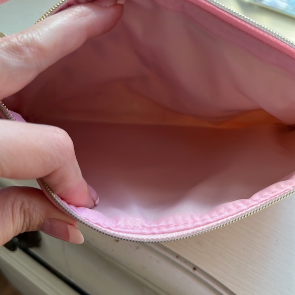 Too Faced you’re so hot cosmetics zipper travel wallet bag - Picture 5 of 5